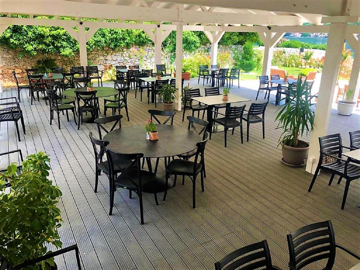 Hotel Montebay Perla Prčanj Exterior foto